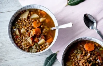 Lentejas-a-la-jardinera-MAGGI-Recetas-NESTLE-Venezuela