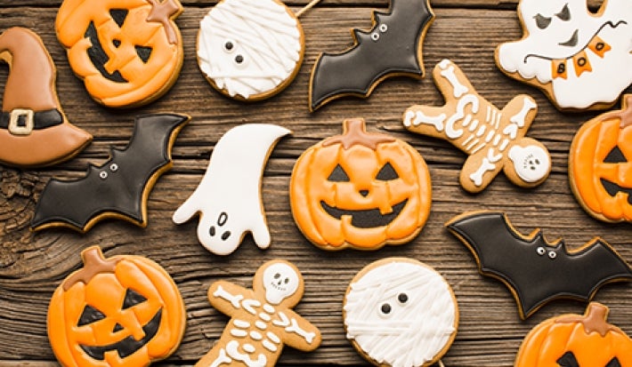 RECETA-FAMILIAR-GALLETAS-DE-HALLOWEEN-RECETAS-NESTLE-VENEZUELA-LECHE-CONDENSADA-NESTLE